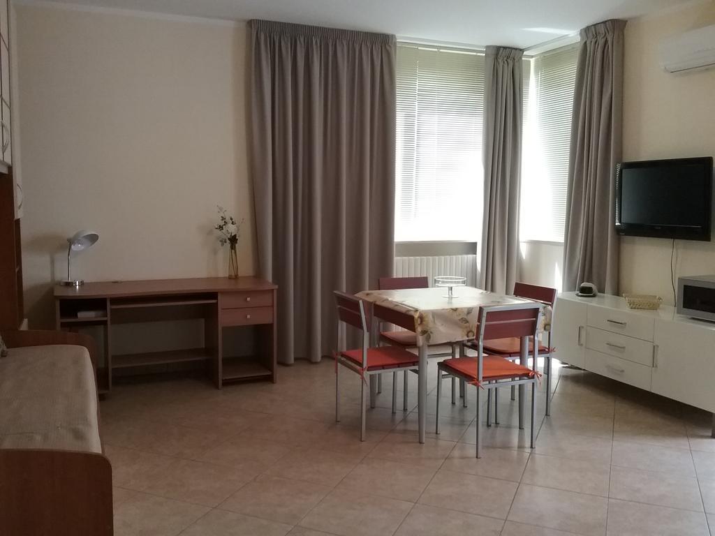 Sunny Apartment Lecce Ngoại thất bức ảnh